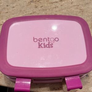 Bentgo Kids Food Storage Container - Purple and Pink
